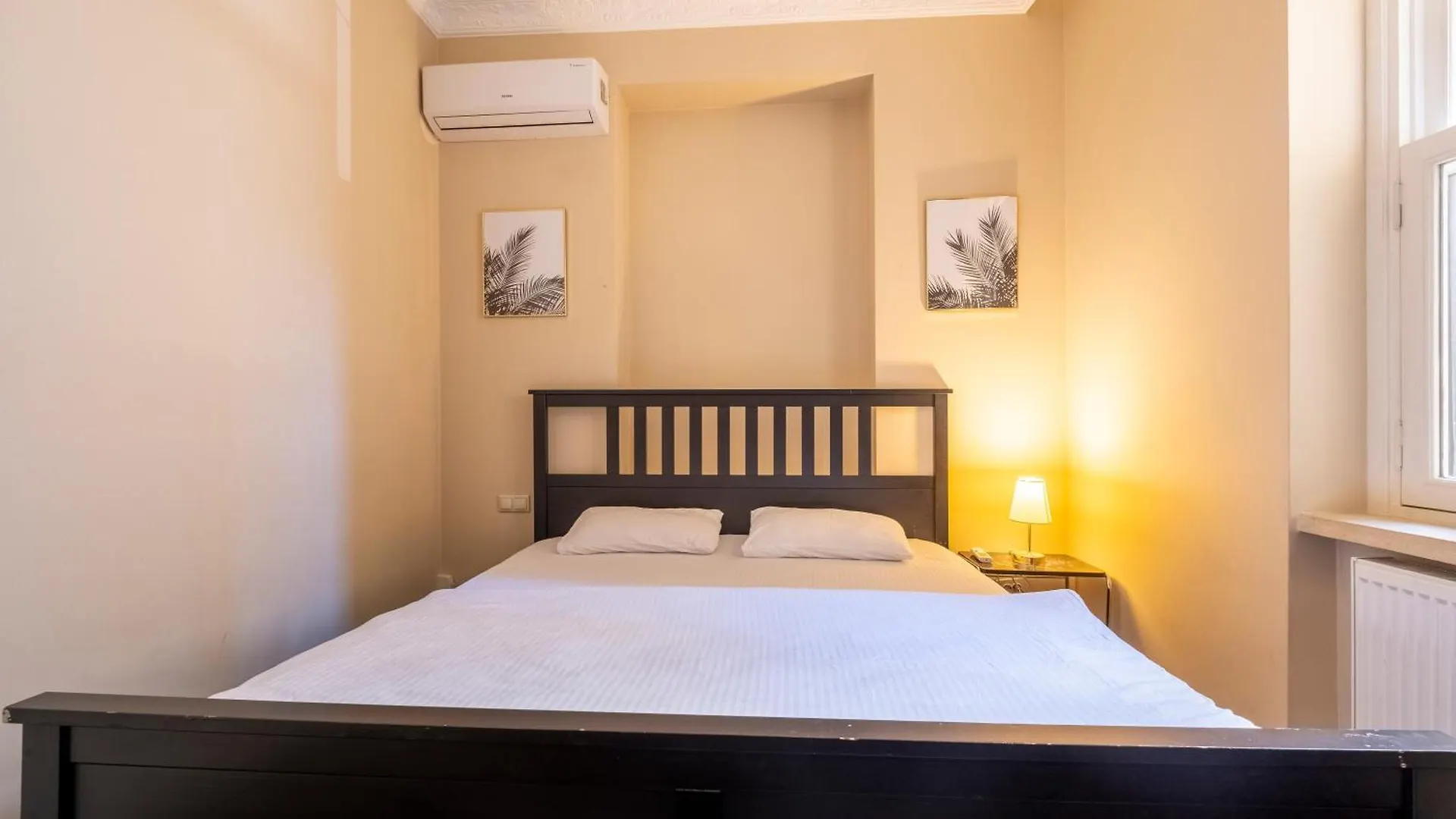 Spacious 3 Bedrooms 2 Bathrooms Central Apartment Istanbul Turkey