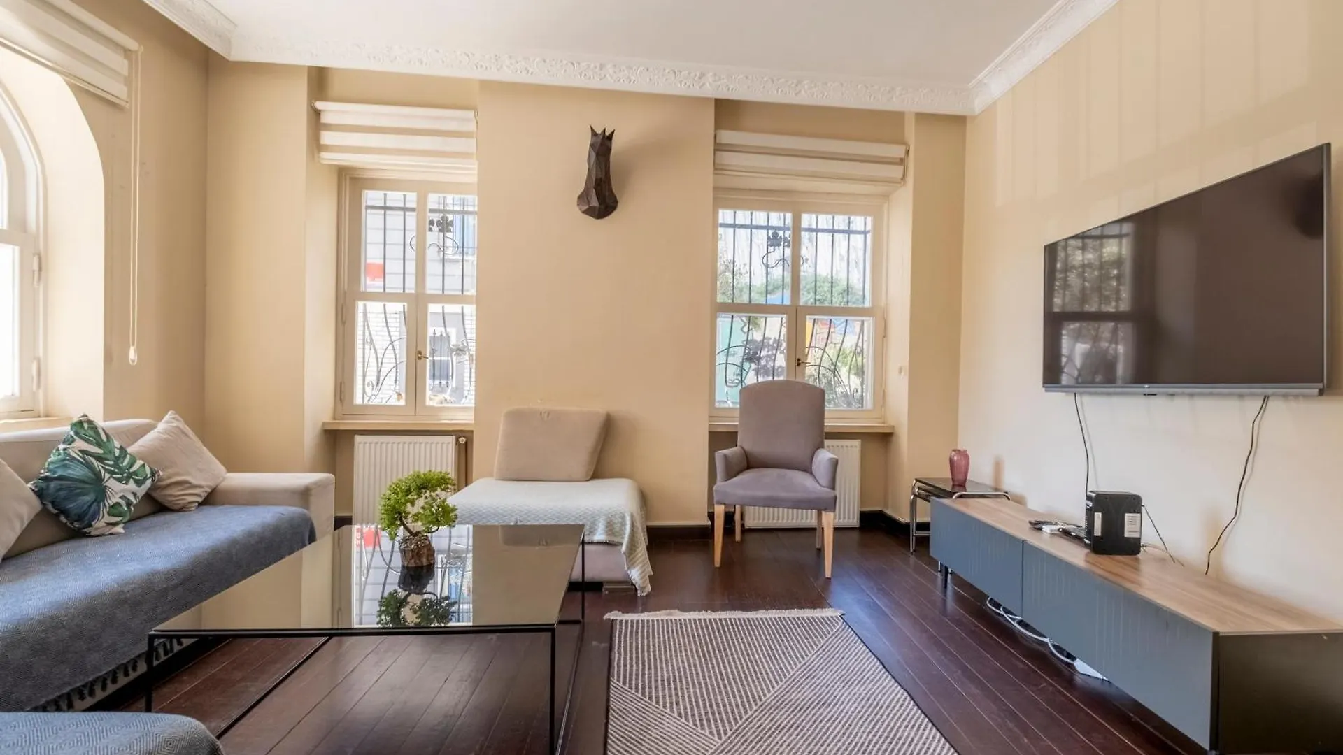 Spacious 3 Bedrooms 2 Bathrooms Central Apartment Istanbul